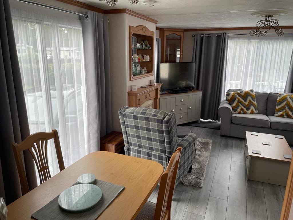 Belfry 6 - Homely Spacious Caravan Seton Sands Port Seton Bagian luar foto